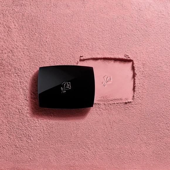 Lancôme “Blush Subtil - Delicate Powder Blush” in Color: “APLUM”🩷❤️ **NEW!!🎁** - Picture 1 of 8